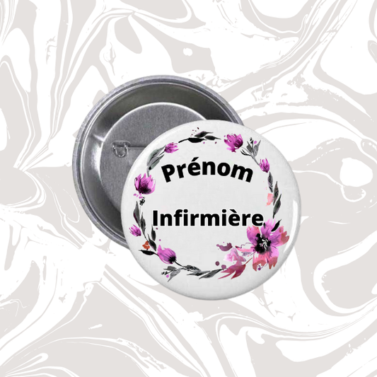 👉 Badge prénom personnalisable “Infirmière florale élégante”