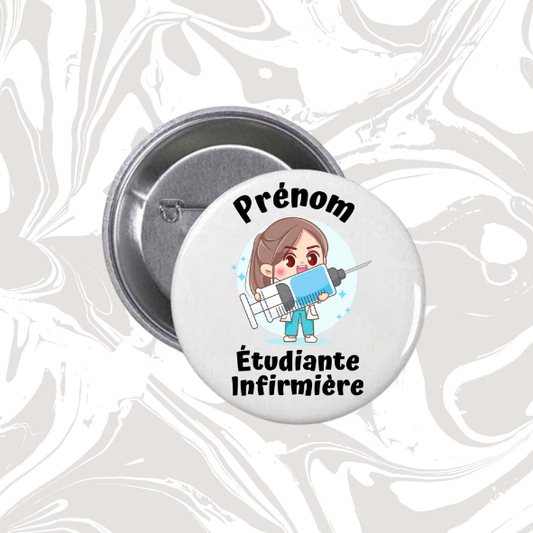 👉 Badge prénom personnalisable “Étudiante infirmière”