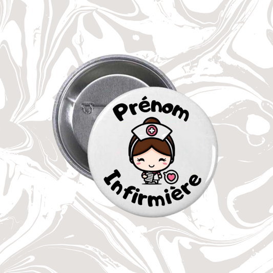 👉 Badge prénom personnalisable “Infirmière chibi kawaii”